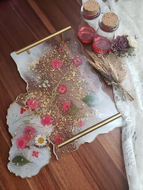 Floral Vanity, Resin Serving Tray, Bridal Shower Presents, Cottagecore Home Decor, Cottagecore Home, Flower Perfume, Floral Preservation, Floral Resin, Perfume Tray