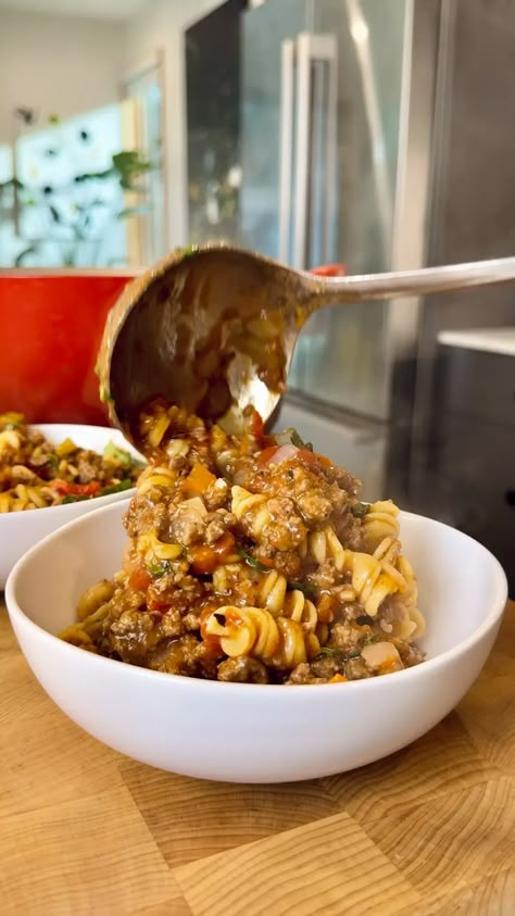 ONE POT HIDDEN ORGAN MEAT BOLOGNESE - Olivia Adriance Olivia Adriance Recipes, Cashew Crunch Salad, Quinoa Crunch Salad, Healthy Bolognese, Quinoa Crunch, Cashew Crunch, Organ Meat, Spicy Cashews, Organ Meats