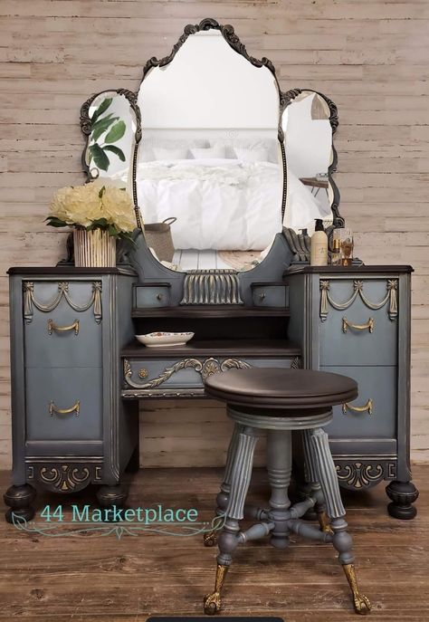 Vanity Restoration, Remodeled Furniture, Upcycled Vanity, Guess Room, Vanity Inspo, Diy Furniture Restoration, Victorian Vanity, Vanity Inspiration, Handmade Wood Crafts