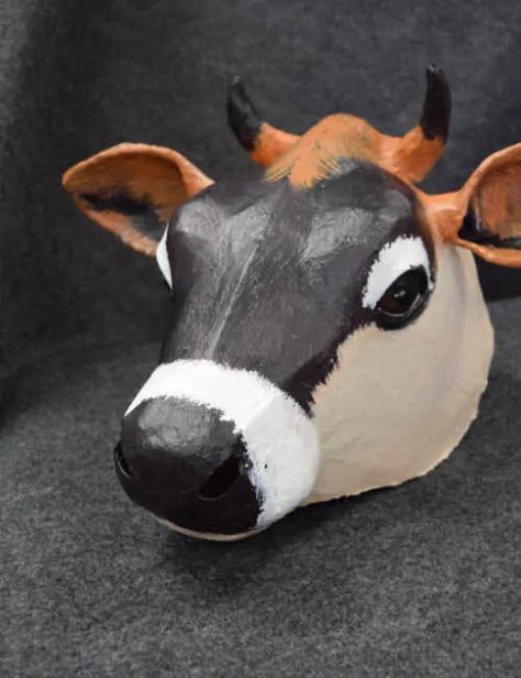 Western Piñata, Paper Mache Cow, Realistic Mask, Paper Mache Animal Head, Cow Mask, Cardboard Mask, Cardboard Craft, Paper Mache Animals, Cow Costume