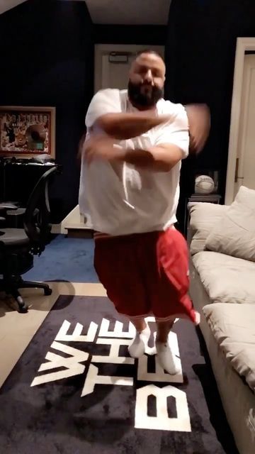 Dj Khaled Costume, Dj Khaled Reaction Pic, Dj Khaled Pfp, Dj Khaled Wallpaper, God Did, Dj Khalid Funny, Life Is Roblox Dj Khaled, Dj Kaled, Funny Dj Khalid