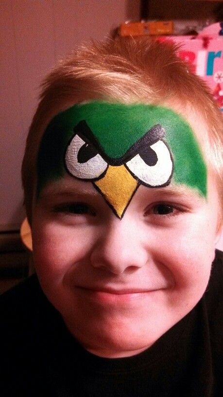 Angry bird                                                                                                                                                                                 Mais Face Painting Halloween Kids, Easy Face Painting Designs, Face Painting For Boys, Homemade Face Paints, Princess Crowns, Donna Dewberry, Face Paints, Face Painting Easy, Kids Face Paint