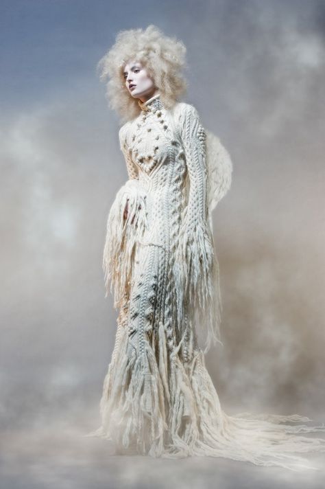 ` Look Festival, Paolo Roversi, Big Knits, Tim Walker, Stephane Rolland, Stil Boho, Knitwear Fashion, Paul Gaultier, Fantasy Fashion