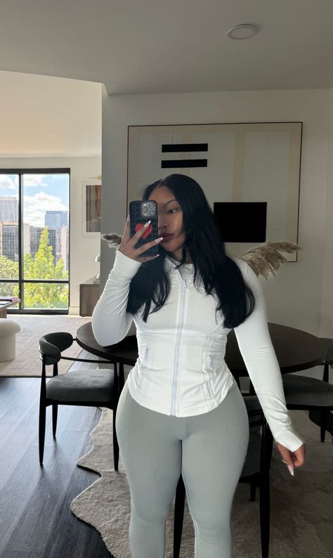 Kirah Ominique Outfits, Athletic Wear Aesthetic, Fitness Wear Outfits, Cute Gym Outfits, Gym Outfits, Effortlessly Chic Outfits, Causal Outfits, Chill Outfits, Baddie Hairstyles