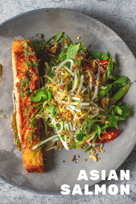 If quick, full of flavour and healthy is your thing then look no further than this Asian Salmon & Nam Prik Dressing - stunning to look at and better to eat. On the table in under 30 minutes #asiansalmon #namprik #salmondinner #30minutemeals @another_food_blogger Fancy Date Night Dinner, Nam Prik, Recipes Chili, Asian Salmon, Fancy Date Night, Fancy Date, Date Night Dinner, Resep Salad, Pasta Food