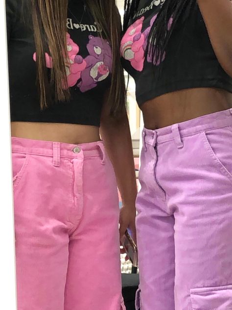 Diy Matching Outfits, Girlfriends Matching Outfits, Pink And Purple Matching Outfits, Bff Matching Clothes, Cute Bestie Outfits, Matching Outfits With Bestie, Bff Outfits Aesthetic, Matching Clothes For Best Friends Aesthetic, Matching Outfit Ideas Best Friend