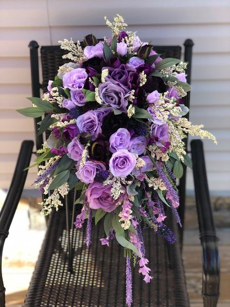 Purple Cascading Bouquet, Light Purple Bouquet, Cascading Bouquet Wedding, Bridal Bouquet Cascading, Bouquet Greenery, Calla Lily Bridal Bouquet, Sunflower Bridal Bouquet, Ivory Bouquet, Bohemian Bouquet