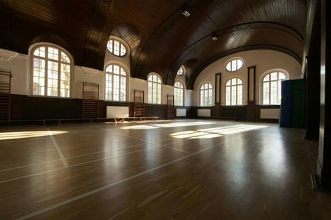 Fencing Hall Fancy School Hallway, Boarding School Architecture, Boarding School Bedroom, Boarding School Dormitory, Fencing Practice, Boarding School Aesthetic, Study Hall, School Hall, Training Room