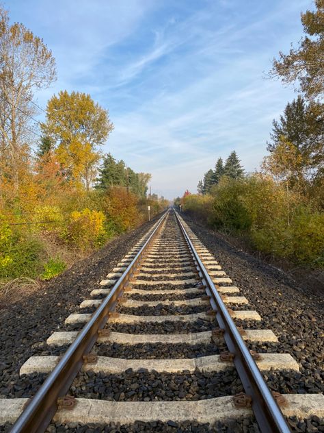 Folklore Evermore Aesthetic, Railroad Track Pictures, Evermore Aesthetic, Track Pictures, Rail Train, Folklore Evermore, Trainspotting, Aesthetic Sunset, Winding Road