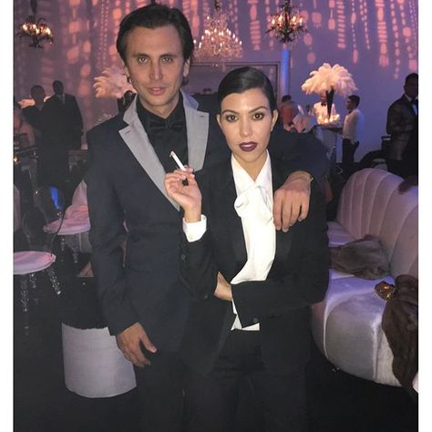 Pin for Later: The Kardashians Take It Back to the Roaring '20s For Kris Jenner's 60th Birthday Bash Kylie Jenner Tyga, Gatsby Outfit, Jonathan Cheban, Kardashian Kylie Jenner, Kanye West And Kim, Kourtney Kardashian Style, Penelope Disick, Kylie Jenner Instagram, Pregnant Model