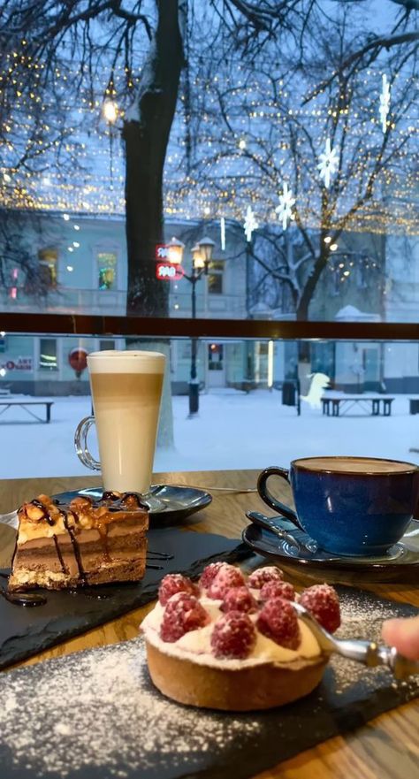 Christmas Dreaming, Christmas Feeling, Winter Love, Winter Scenery, Best Seasons, Christmas Mood, A Cup Of Coffee, Winter Aesthetic, Christmas Aesthetic