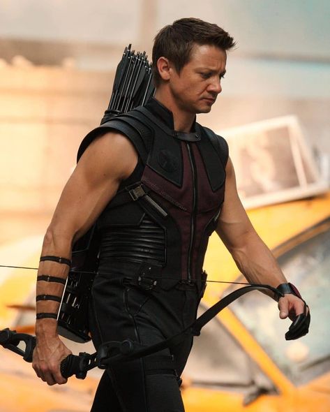 Hawkeye Avengers, Avengers Cartoon, Avengers Pictures, Marvel Avengers Assemble, Clint Barton, Man Thing Marvel, Jeremy Renner, Gal Pal, Men’s Health