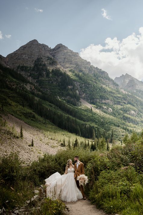 Colorado Elopement November, Boulder Colorado Elopement, Summer Mountain Elopement, October Elopement Ideas, Where To Elope In The Us, Colorado Springs Elopement, Eloping In Colorado, Elopement In The Mountains, Rocky Mountain National Park Elopement