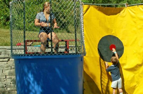 Considering a dunk tank for your next event? Here's how to raise the most money, who to dunk, rentals tips & more! #dunktank #fundraising Dunking Booth, Neighborhood Party, Dunk Tank, School Carnival, Company Party, Team Building Events, Fundraising Ideas, Carnival Games, Bounce House