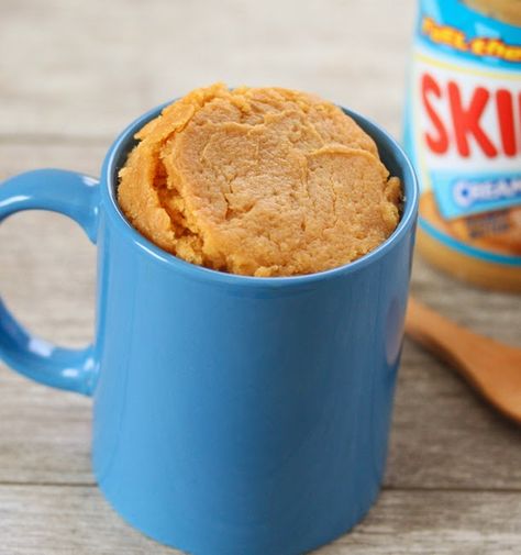 Mug Cake No Egg, Mug Cake Eggless, Peanut Butter Mug Cake, Quinoa Flour, Peanut Butter Mug Cakes, Soft Peanut Butter Cookies, Cake Mug, Mug Cakes, Peanut Butter Cake