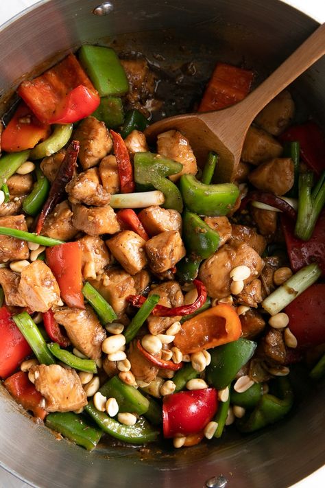 Kung Pao Sauce, Butter Finger Dessert, Kung Pao Chicken Recipe, Sweet Bell Peppers, Peanut Chicken, Cabbage Slaw, Low Sodium Chicken Broth, Chinese Cooking, Stir Fry Recipes