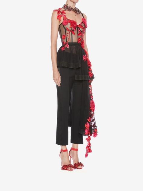 Embroidered Bustier, Alexander Mcqueen Fashion, Mc Queen, Mcqueen Fashion, Top Design Fashion, فستان سهرة, Rose Embroidery, Black Women Fashion, Fashion Spring