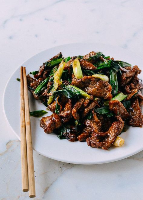 Beef Stir Fry Recipes, Weekly Recipes, Beef Marinade, Crispy Beef, Asian Beef, Mapo Tofu, Stir Fry Dishes, Chinese Takeout, Beef Stir Fry