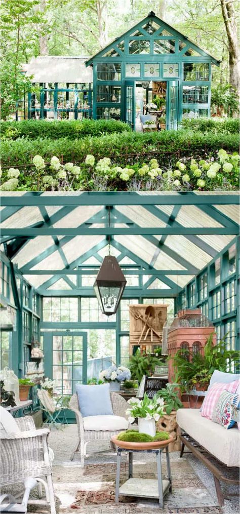 12 Most Beautiful DIY Shed Ideas with Reclaimed Windows - A Piece Of Rainbow Serre Diy, Diy She Shed, Diy Sheds, Reclaimed Windows, Backyard Layout, Indoor Greenhouse, Greenhouse Interiors, Greenhouse Effect, Greenhouse Ideas