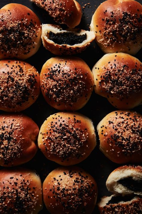 Sesame Buns, Tangzhong Method, Coconut Buns, Pagan Holidays, Dried Coconut, Japanese Milk Bread, Bread Buns, Milk Bread, Dry Coconut