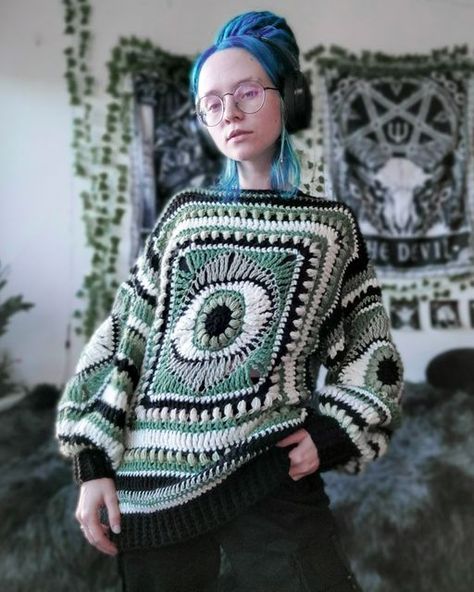 👁 handmade crochet clothes & accessories 👁 on Instagram: "Another one 👁 sold 🥀  Wasn't sure about this palette at the start, but it turned out so cool?? I need more of it  Pattern: Caroline Sweater by @astro.knotty   . . .  #crochetersofinstagram #crochetclothes #crochet #slowfashion #handmade #crochetclothing #sweater #oversize #oversized #oversizedsweater #trippy #eye #eyes #green" Evil Eye Crochet Sweater, Halloween Crochet Sweater, Witch Ootd, Crochet Eye Sweater, Crochet Oversized Sweater, Creepy Crochet, Eye Sweater, Trippy Eye, World Of Wearable Art