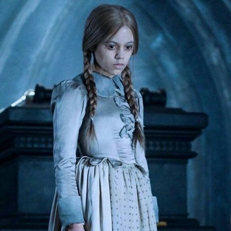 Goody Addams, Netflix Wednesday, White Vampire, Addams Familie, Addams Family Wednesday, The Addams Family, Addams Family, Wednesday Addams, Jenna Ortega