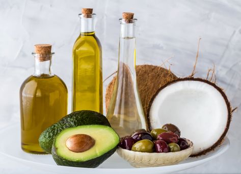 Your Guide to Cooking Oils: What to Use and What to Avoid Fats And Oils, Best Cooking Oil, Asian Spices, Unrefined Coconut Oil, Refined Oil, Unsaturated Fats, Clean Food Crush, High Fat Foods, Food Crush