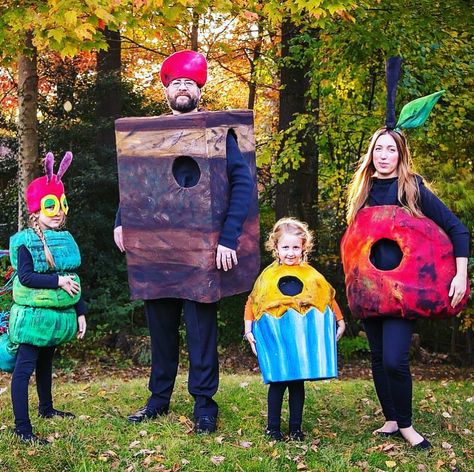 Wonderful costumes! Thanks for sharing! The #VeryHungryCaterpillar is turning 50! Come see our exhibition at The Carle! #ericcarlemuseum #ericcarle #Halloween #costumes #childrensbooks #kidlit #kidsbookstagram #illustration #picturebooks Very Hungry Caterpillar Costume Family, Eric Carle Halloween Costumes, Very Hungry Caterpillar Halloween Costume Family, Hungry Hungry Caterpillar Costume, Hungry Caterpillar Family Costume, Diy Hungry Caterpillar Costume, Hungry Caterpillar Trunk Or Treat, Very Hungry Caterpillar Halloween, Hungry Caterpillar Halloween Costume