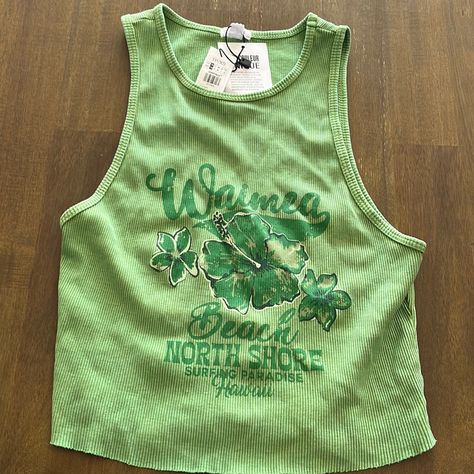 Garage Xs Cropped Tank Nwt Excellent Condition Brand New With Tags Hawaiian Thrifted Tank Tops, Hawaiian Clothes, Garage Tank Tops, Green Y2k, Garage Clothing, White Lace Crop Top, Summer Tees, Hawaiian Theme, Garage Tops