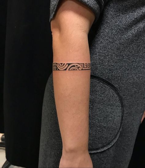 Upper Arm Band Tattoo For Women, Arm Ring Tattoo, Arm Band Tattoos For Men, Tattoos Band, Arm Cuff Tattoo, Relaxing Hobbies, Band Tattoos For Men, Cuff Tattoo, Single Line Tattoo