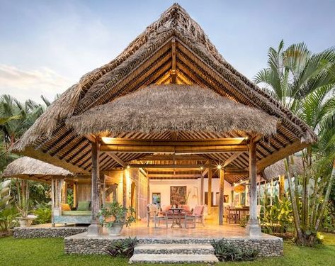 Ubud Indonesia, Rice Paddy, Bar Sala, Bali House, Resort Design, Ubud Bali, Resort Villa, Tropical Houses, Hotel Style