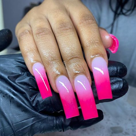 Pink N White Ombre Nails, Hot Pink Ombre Nails, Nails With Hot Pink, Pink Ombré Nails, White Ombre Nails, Ombré Nails, Nails Ombre, Pink Ombre Nails, Nails Design With Rhinestones