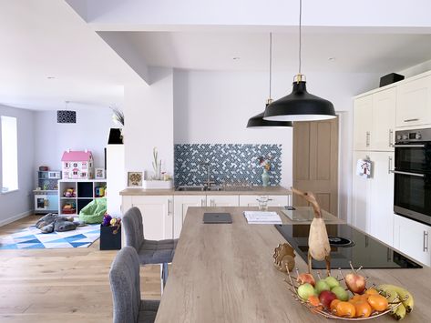 Kitchen With Playroom Area, Kitchen Dining Playroom, Open Plan Kitchen Living Room With Play Area, Kitchen And Playroom Combo, Kitchen Diner Playroom Open Plan, Kitchen Playroom Open Plan, Playroom Off Kitchen Floor Plan, Playroom In Kitchen, Open Plan Kitchen Playroom