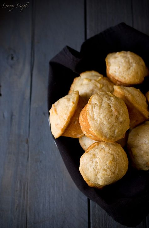 Peach Yogurt Muffins `~ Savory Simple ~ www.savorysimple.net @Jennifer @SavorySimple Peach Yogurt Muffins, Peach Greek Yogurt, Muffins Yogurt, Yogurt Muffin, Muffins Savory, Breakfast Goals, Peach Yogurt, Greek Yogurt Muffins, Toddler Foods