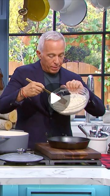 Geoffrey Zakarian on Instagram: "This is NOT your average fondue— introducing my *French Onion Fondue Dip* Watch #TheKitchen, Saturdays at 11a|10c and @StreamOnMax. Recipe available at foodnetwork.com 🧀" French Onion Fondue Dip Food Network, Foodnetwork.com Recipes, Fondue Dip, Fondue Ideas, Fondue Recipes Meat, Pappadeaux Seafood, Cheese Fondue Recipe, Hot Dips, Savory Snack Recipes