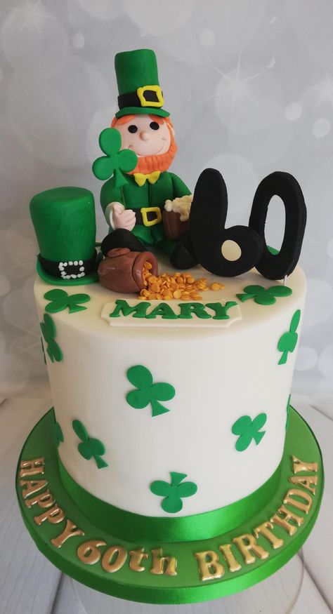 Irish themed cake Irish Themed Cake, Irish Birthday Cake, Irish Theme Party, 60th Cake, Irish Cake, Irish Birthday, Irish Theme, Irish Hat, Flat Cakes