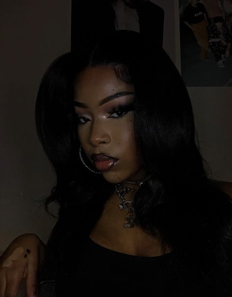 Pretty Black Makeup, Aesthetic Makeup Black Women, Everyday Y2k Makeup, Vampire Makeup Brown Skin, Fem Makeup Looks, Soft Goth Aesthetic Makeup, Decades Makeup Looks, Girly Emo Aesthetic, Alt Fall Makeup