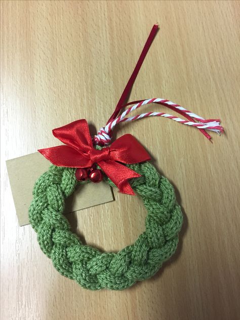 Knitted Christmas Wreath Icord Knitting Projects Christmas, French Knitting Christmas, Icord Knitting Projects, French Knitting Projects, Crochet Christmas Stocking Pattern, Wire Knitting, Spool Knitting, Crochet Christmas Stocking, Lucet