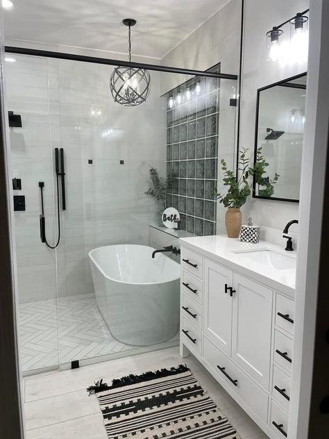 Small Master Bath, Wet Room Bathroom, New Bathroom Designs, Full Bathroom Remodel, Bathroom Tub Shower, Bathroom Redesign, Wet Room, Bathroom Remodel Shower, Master Bath Remodel