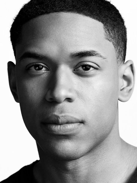 Kevin Harrison Jr, Waves Movie, Kelvin Harrison Jr, Hogwarts Founders, Black Actors, Historical Moments, White Images, Fiction Writer, Marauders Era