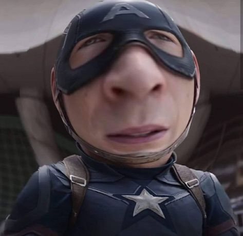 captain america reaction pic / chris evans Marvel Man, Marvel Avengers Comics, Avengers Cast, Pahlawan Marvel, Marvel Photo, Marvel Images, Marvel Avengers Funny, Avengers Memes, Marvel Actors