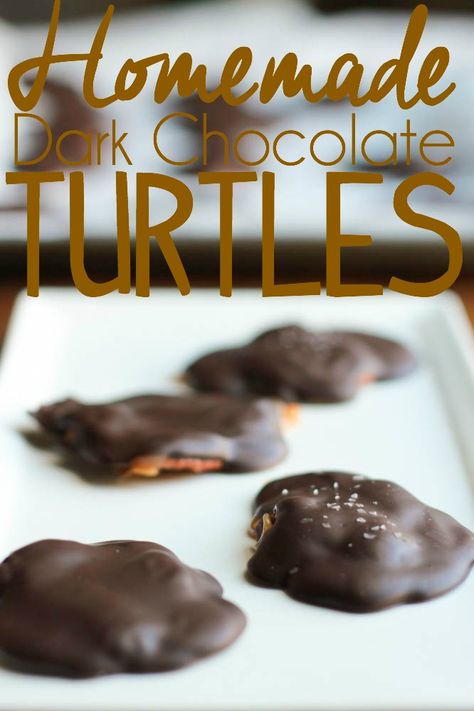 Homemade Dark Chocolate Turtles Recipe made with crunchy pecans, dark chocolate and creamy caramel. Chocolate Turtles Recipe, Candy Turtles, Dark Chocolate Candy Recipes, Homemade Chocolate Turtles, Turtle Chocolate Candy, Recipe For Turtles Candy, Dark Chocolate Turtles Recipe, Homemade Turtles With Caramels, Chocolate Caramel Turtles