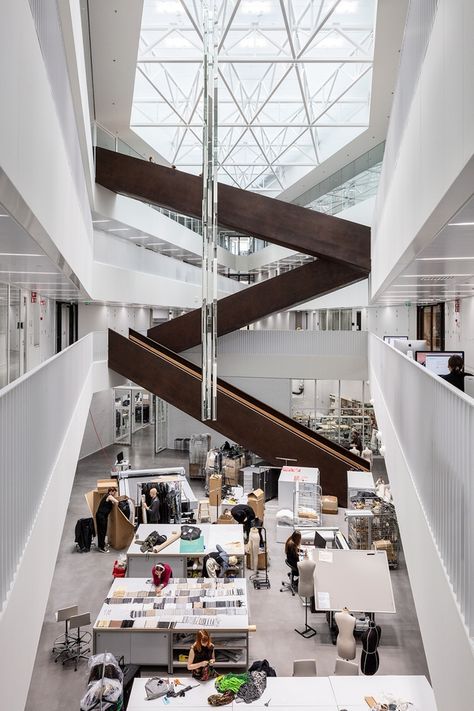 Aalto University, Atrium Design, University Architecture, Steel Stairs, Modern Masters, Alvar Aalto, Library Design, Ground Floor Plan, Staircase Design