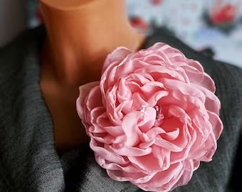 Valerunka - Etsy Carrie Bradshaw Flower, Moms 50th Birthday Gift, Mom 60th Birthday Gift, Bridal Shower Gifts For Bride, Vintage Wedding Flowers, Maroon Wedding, Rose Applique, Peony Wedding, Flower Party