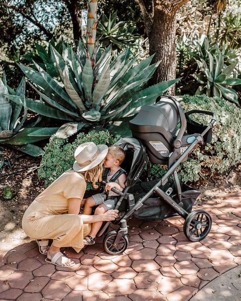 Best Double Stroller by popular San Diego motherhood blog, Navy Grace: image of a mom kissing her son as he sits in a Uppa Baby Vista double stroller. #momlife #lifehacks #strollercomparison 4th Trimester Outfits, Uppababy Cruz, Best Double Stroller, Breastfeeding Fashion, 4th Trimester, Twin Strollers, Stroller Reviews, Double Stroller, Motherhood Inspiration