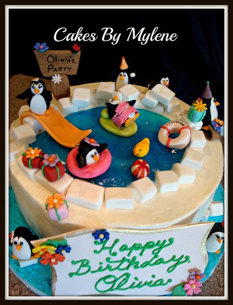 Penguin Pool Party by Cakes By Mylene, via Flickr Penguin Pool Party, Swim Cake, Swimming Cake, Winter Torte, Penguin Cake, Pool Party Cakes, Pool Cake, Penguin Cakes, Beach Cake