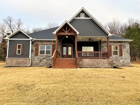 Garage Ideas Exterior, Grey Exterior House Colors, Barn Style House Plans, Home Exterior Makeover, Metal Siding, Exterior Paint Color, Farmhouse Remodel, Farmhouse Style House Plans, Modern Farmhouse Exterior