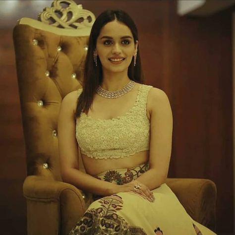 Manushi Chiller Traditional, Manushi Chiller, Sapna Choudhary, Manushi Chillar, Manushi Chhillar, Bollywood Outfits, Miss India, Cool Face, Miss World