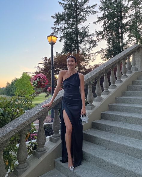 Black Suit Wedding Guest Women, Black Gown For Wedding Guest, Black Long Dress Wedding Guest, Black Tie Italian Wedding Guest Dress, Black Toe Wedding Guest Dress, Wedding Guest Poses Alone, Black Tie Wedding Guest Dress Black, Black Formal Bridesmaid Dresses, Black Formal Maxi Dress