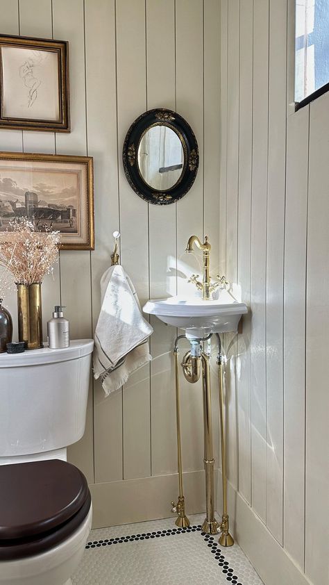 A little bit of sweat and DIY brought this space from 1960’s to cutie English cottage powder room. Can you believe that we went over all… | Instagram Toilet With Small Sink, English Cottage Bathroom Tile, Corner Bathroom Sink Ideas, Small Powder Room Sink, Cottage Powder Room, Wooden Toilet Seat, Small Downstairs Toilet, Cloakroom Toilet, Wooden Toilet Seats